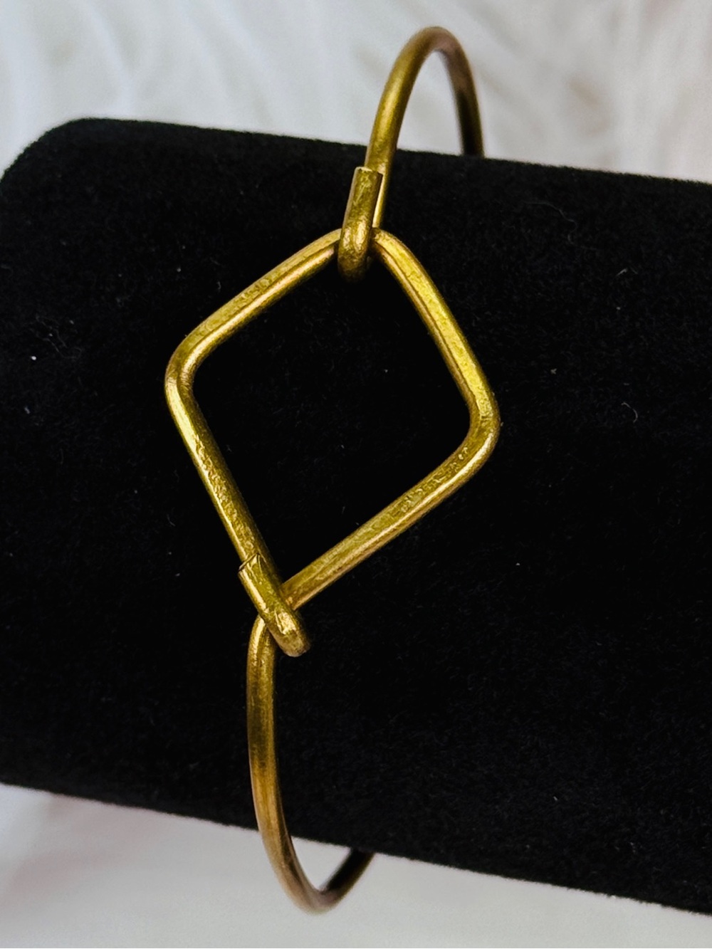 Minimalist Geometric Open Bangle Bracelet Modern Design